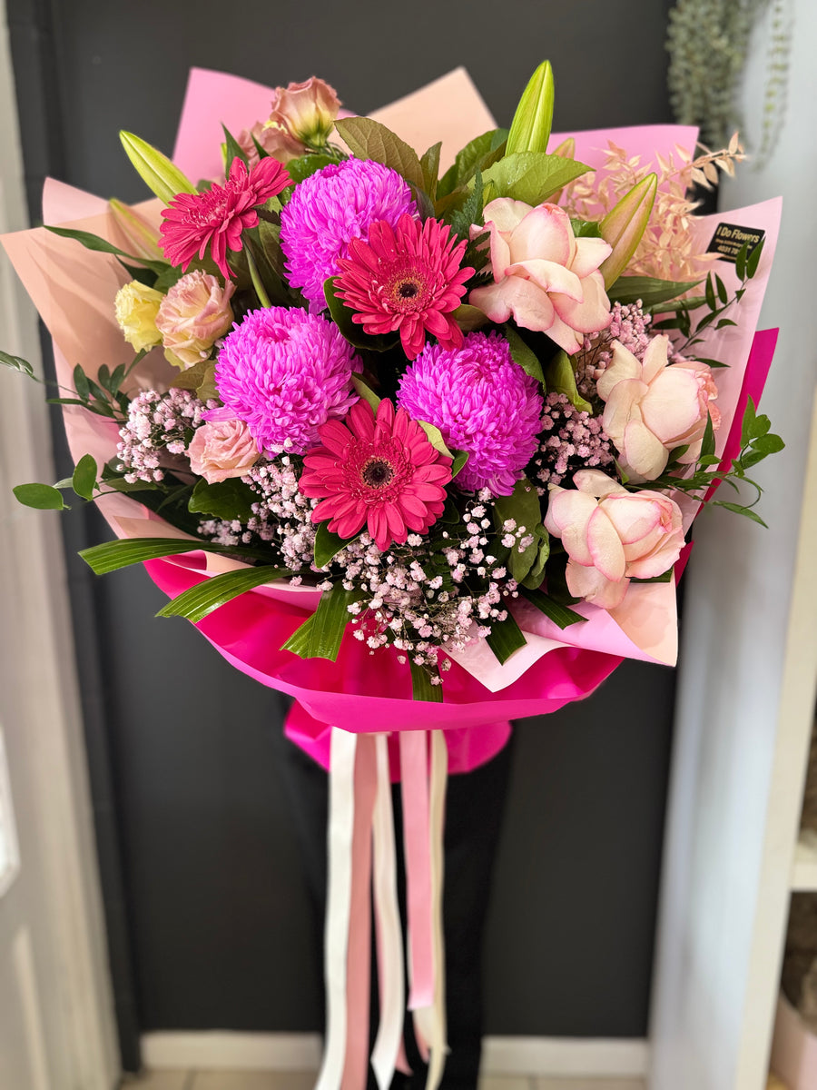 Caroline I Do Flowers Cairns