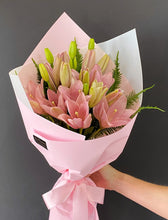 Load image into Gallery viewer, Maggie